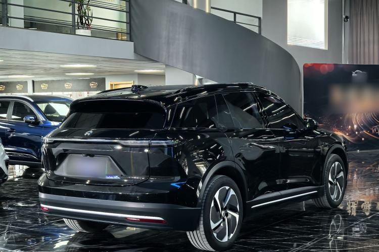 Used Nio ES6 2024 75 kWh Exterior 3