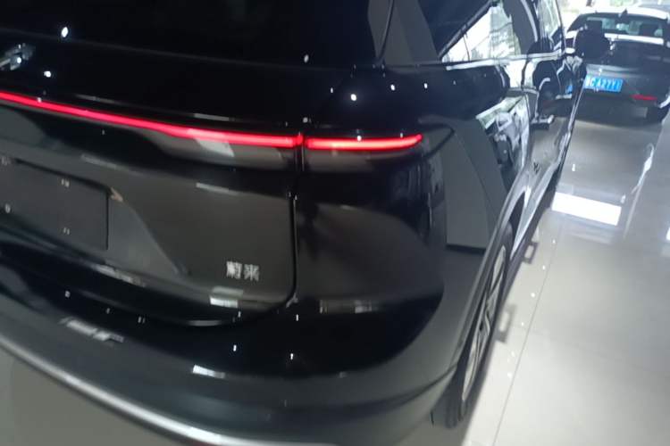 Used Nio ES6 2024 75 kWh Exterior 3