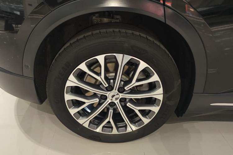 Used Nio ES6 2024 75 kWh Exterior 3