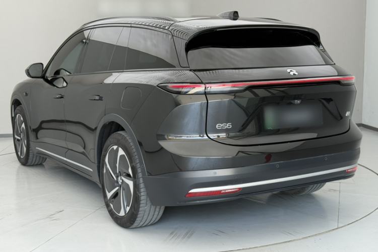Used Nio ES6 2024 75 kWh Exterior 4