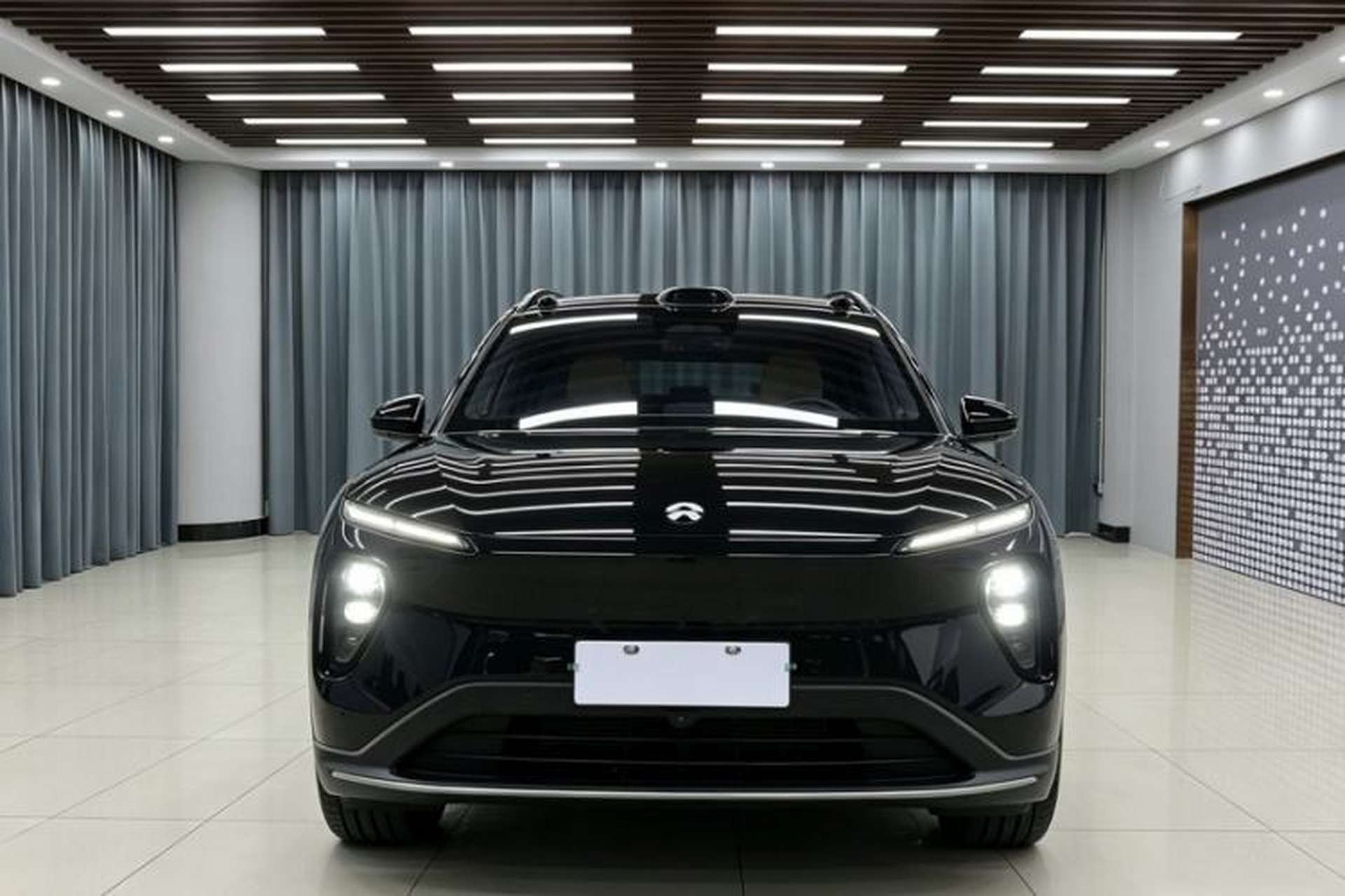 Used Nio ES6 2024 75 kWh Exterior 4