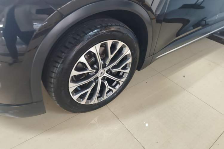 Used Nio ES6 2024 75 kWh Exterior 4