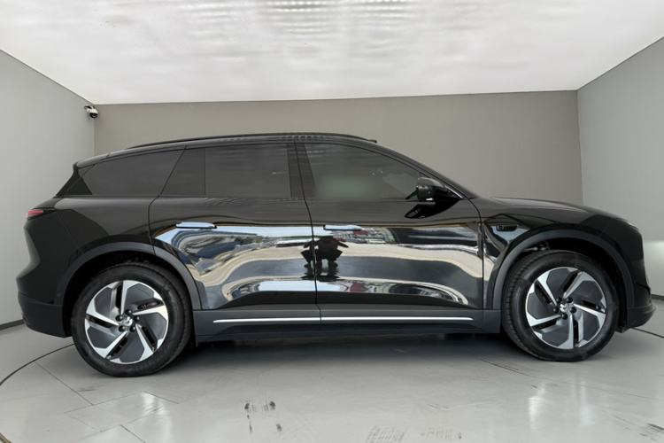 Used Nio ES6 2024 75 kWh Exterior 5