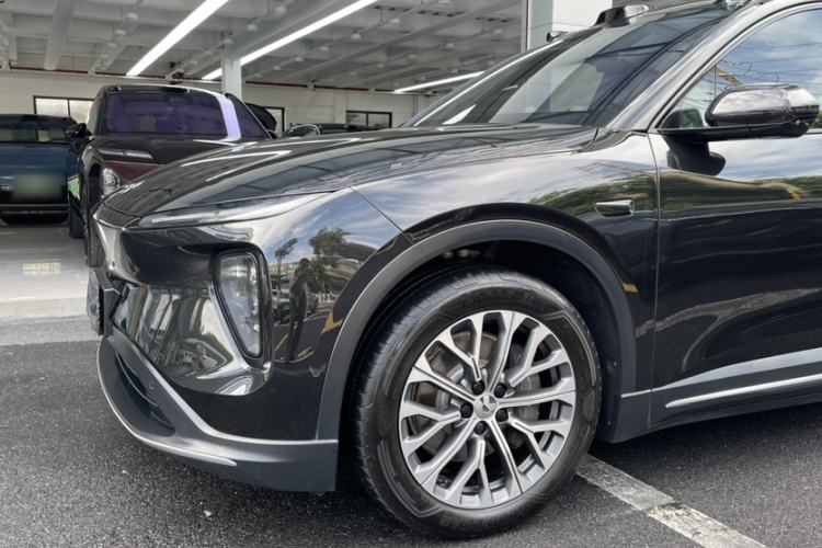Used Nio ES6 2024 75 kWh Exterior 5
