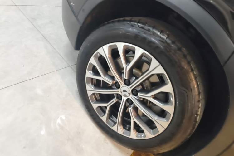 Used Nio ES6 2024 75 kWh Exterior 5