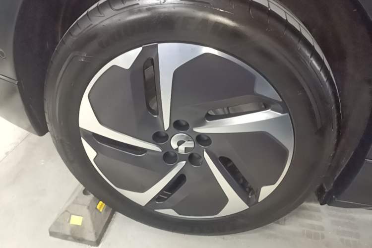 Used Nio ES6 2024 75 kWh Exterior 5