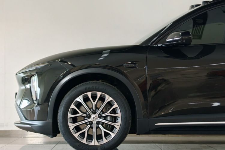 Used Nio ES6 2024 75 kWh Exterior 6