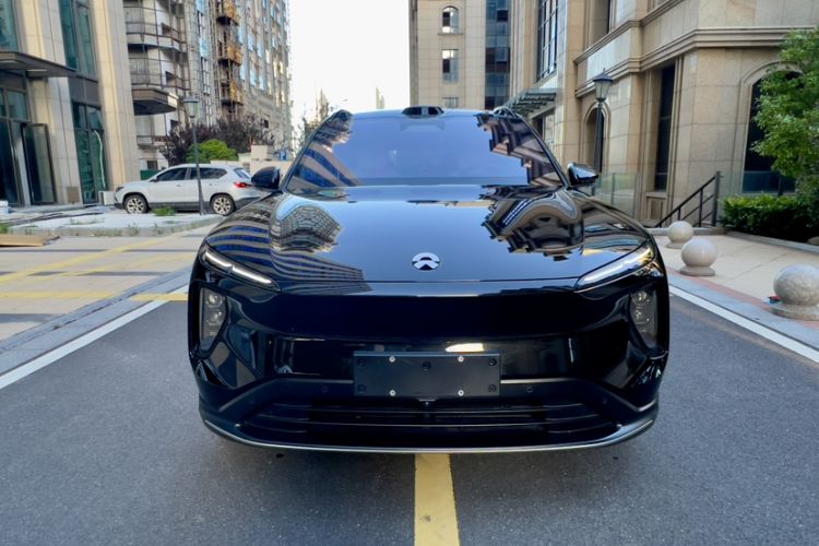 Used Nio ES6 2024 75 kWh Exterior 7