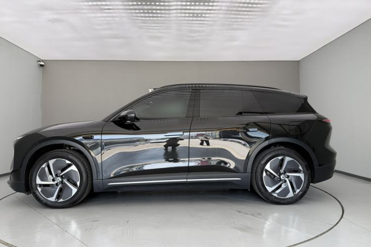 Used Nio ES6 2024 75 kWh Exterior 8