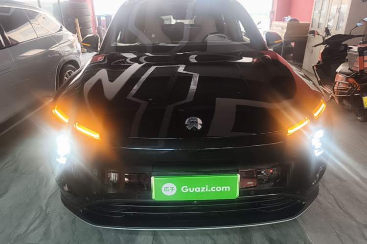 Used Nio ES6 2024 75 kWh Front