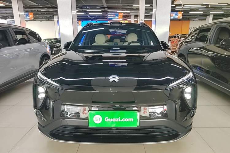 Used Nio ES6 2024 75 kWh Front