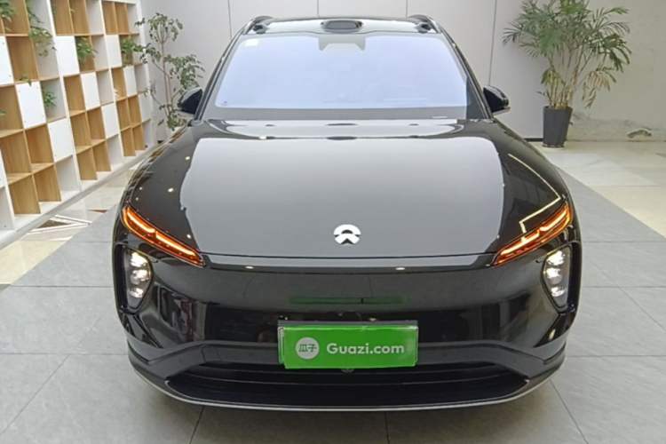 Used Nio ES6 2024 75 kWh Front