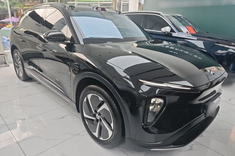Used Nio ES6 2024 75 kWh Front Right 45 Deg