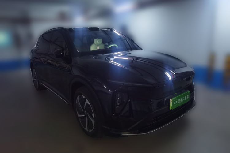 Used Nio ES6 2024 75 kWh Front Right 45 Deg