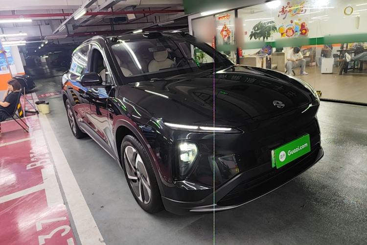 Used Nio ES6 2024 75 kWh Front Right 45 Deg