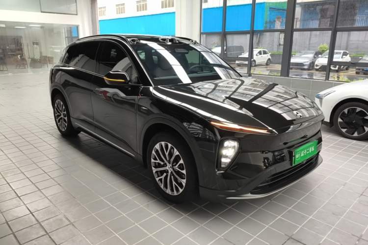 Used Nio ES6 2024 75 kWh Front Right 45 Deg