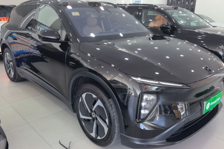 Used Nio ES6 2024 75 kWh Front Right 45 Deg