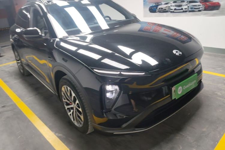 Used Nio ES6 2024 75 kWh Front Right 45 Deg