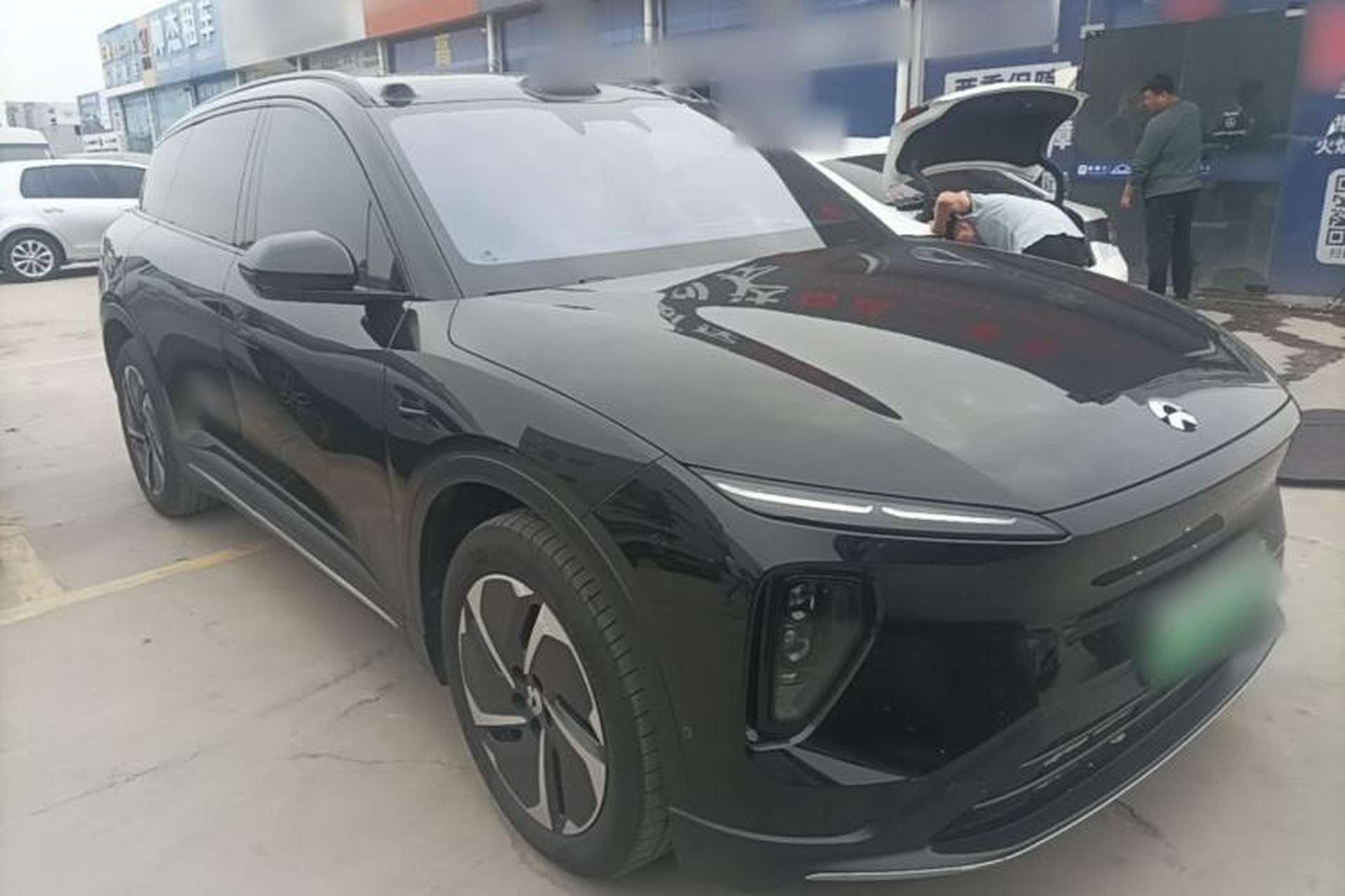 Used Nio ES6 2024 75 kWh Front Right 45 Deg