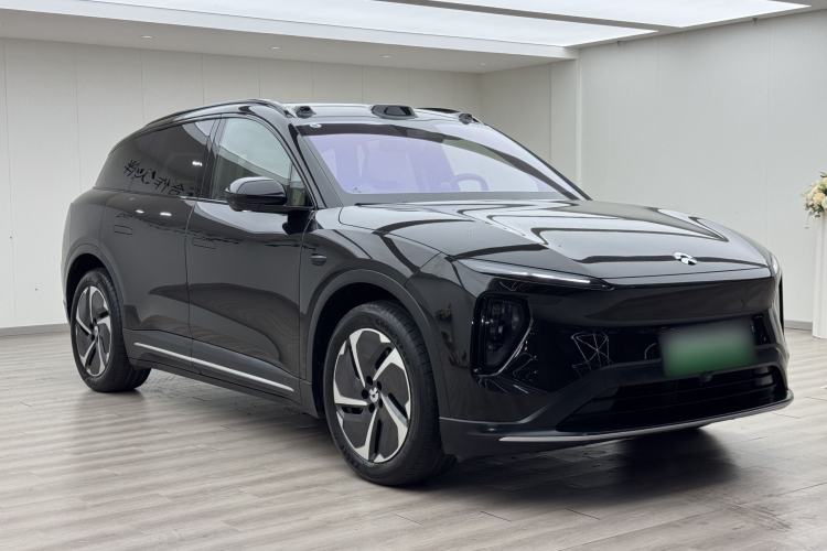 Used Nio ES6 2024 75 kWh Front Right 45 Deg
