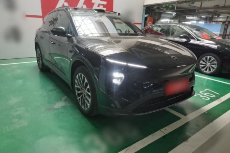 Used Nio ES6 2024 75 kWh Front Right 45 Deg
