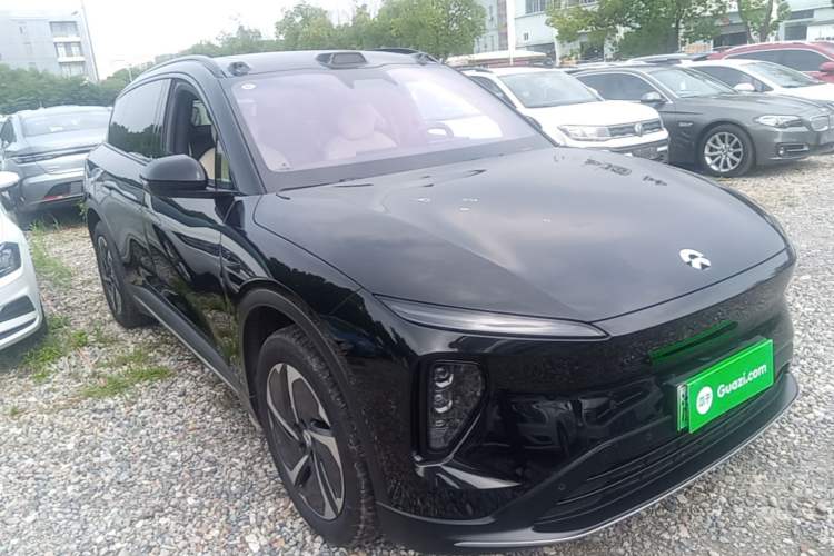 Used Nio ES6 2024 75 kWh Front Right 45 Deg