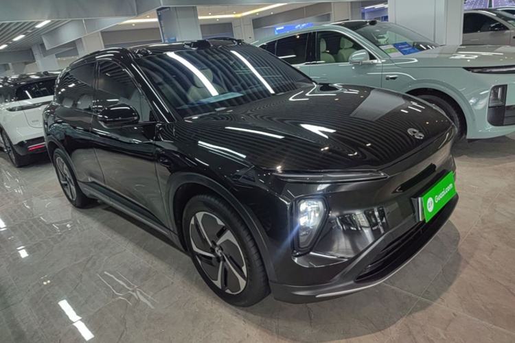 Used Nio ES6 2024 75 kWh Front Right 45 Deg