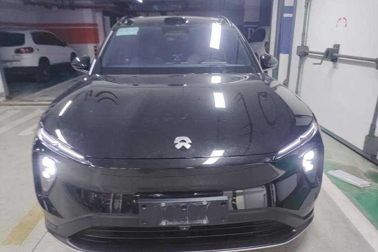 Used Nio ES6 2024 75 kWh Front