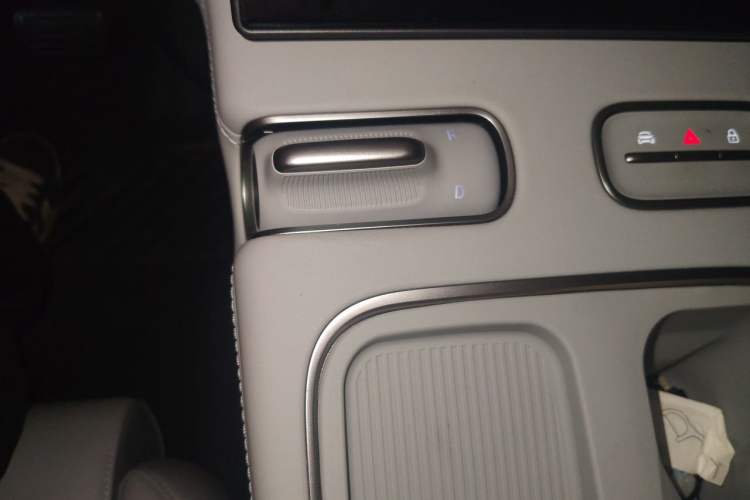Used Nio ES6 2024 75 kWh Gear Lever