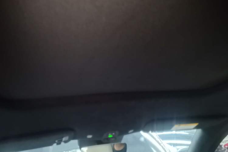 Used Nio ES6 2024 75 kWh Headliner