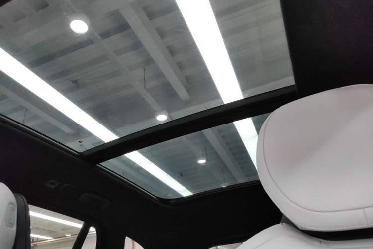 Used Nio ES6 2024 75 kWh Headliner
