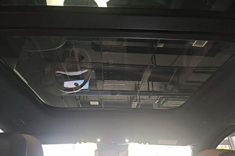 Used Nio ES6 2024 75 kWh Headliner
