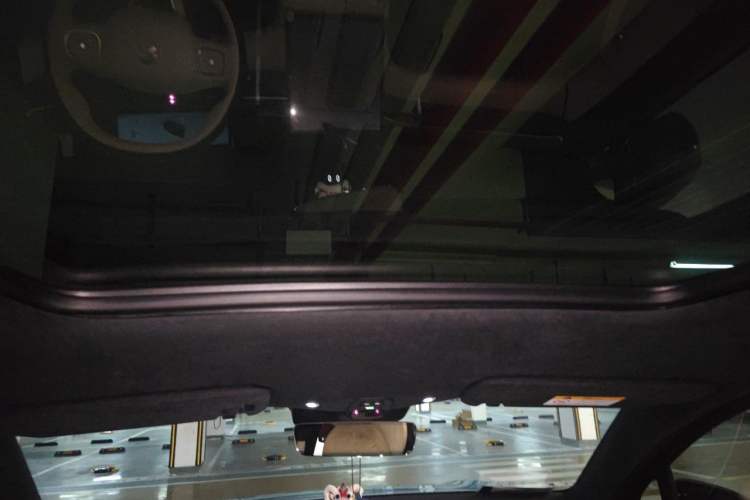 Used Nio ES6 2024 75 kWh Headliner