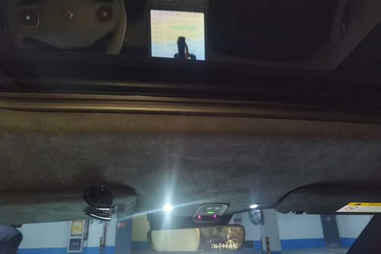 Used Nio ES6 2024 75 kWh Headliner