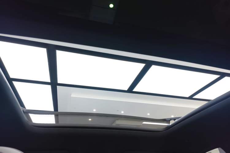 Used Nio ES6 2024 75 kWh Headliner