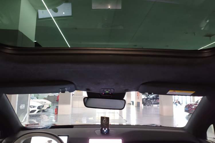 Used Nio ES6 2024 75 kWh Headliner