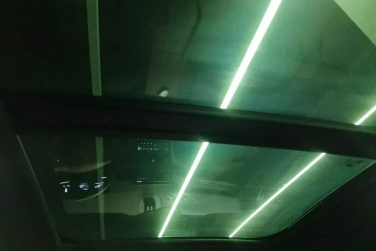 Used Nio ES6 2024 75 kWh Headliner