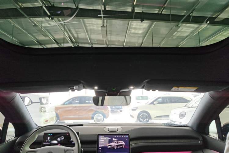 Used Nio ES6 2024 75 kWh Headliner