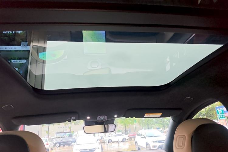 Used Nio ES6 2024 75 kWh Headliner