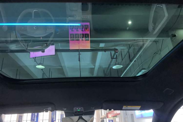 Used Nio ES6 2024 75 kWh Headliner