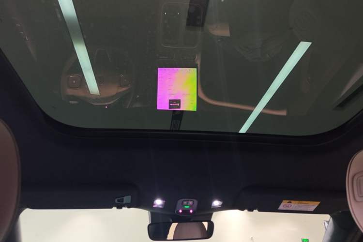 Used Nio ES6 2024 75 kWh Headliner