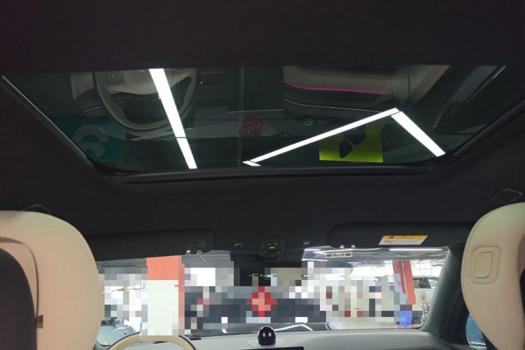 Used Nio ES6 2024 75 kWh Headliner