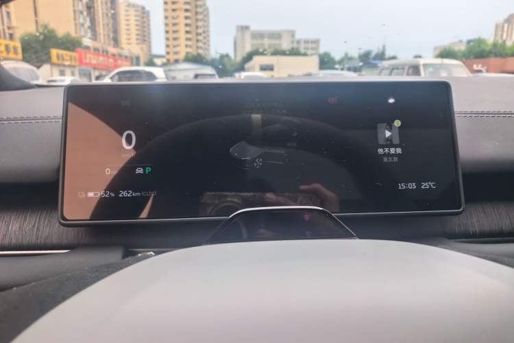 Used Nio ES6 2024 75 kWh Instrument Cluster