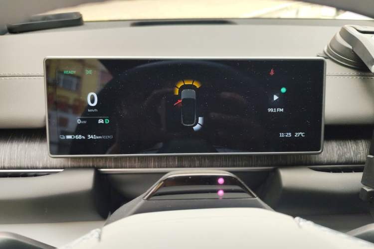 Used Nio ES6 2024 75 kWh Instrument Cluster