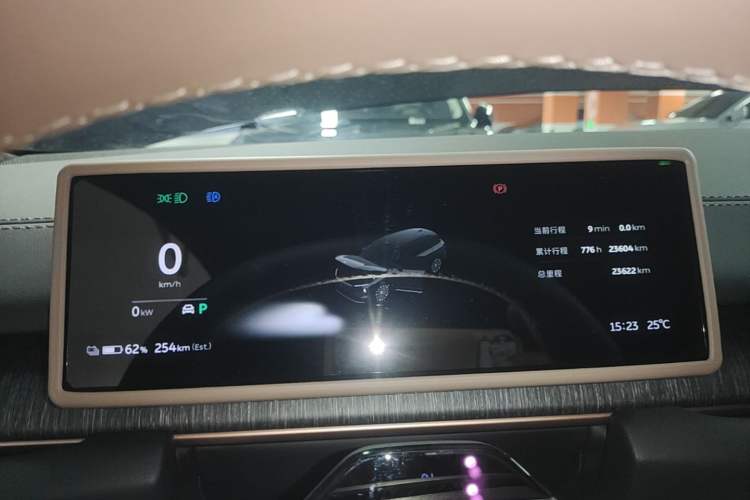 Used Nio ES6 2024 75 kWh Instrument Cluster