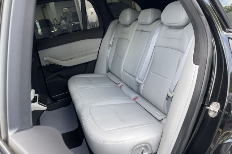 Used Nio ES6 2024 75 kWh Interior 1