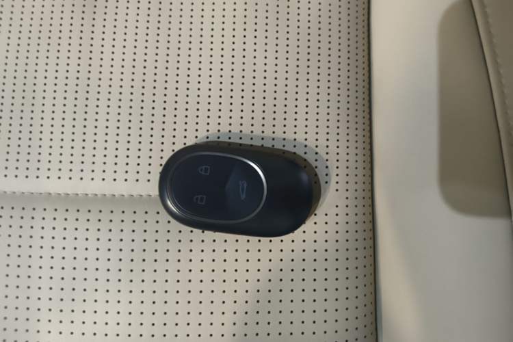 Used Nio ES6 2024 75 kWh Interior 1