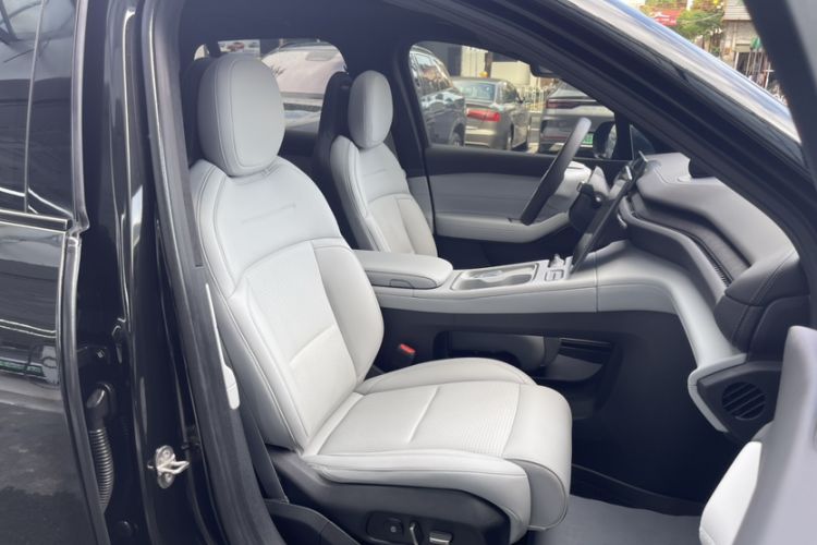 Used Nio ES6 2024 75 kWh Interior 11