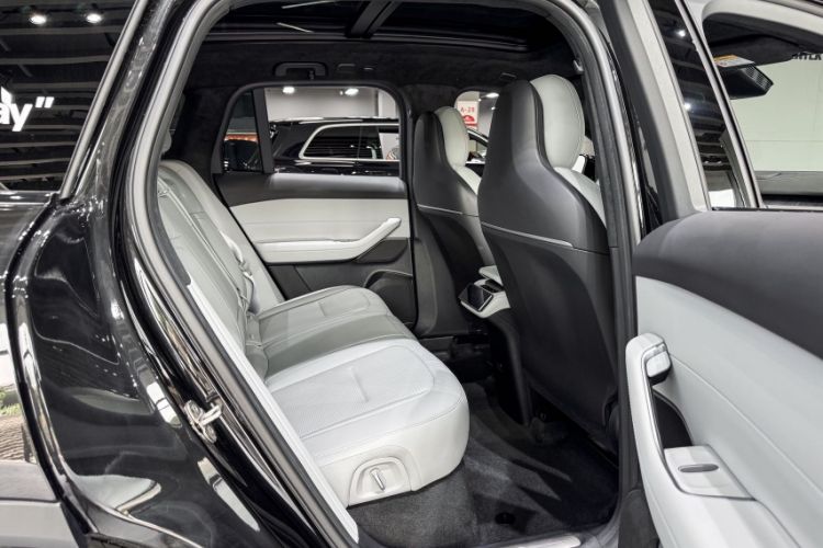 Used Nio ES6 2024 75 kWh Interior 2