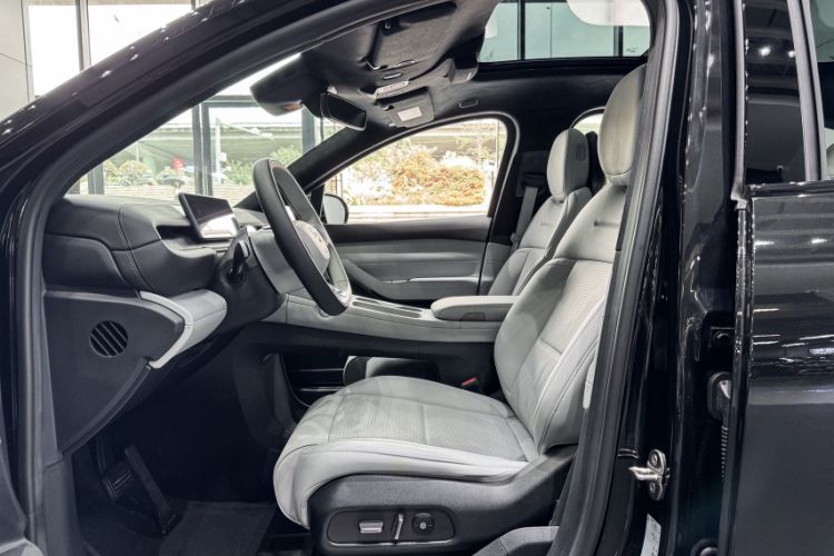Used Nio ES6 2024 75 kWh Interior 3